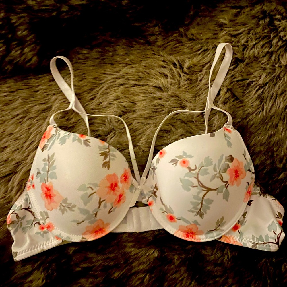Brand new without tags, bra 38b, excellent new condition